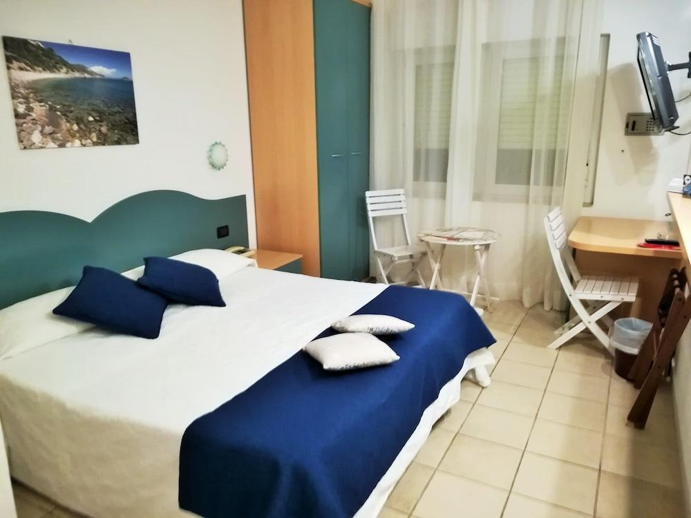 Hotel La Caletta Porto Santo Stefano  Eksteriør billede